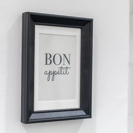 Mestalla River Apartment Валенсия Екстериор снимка